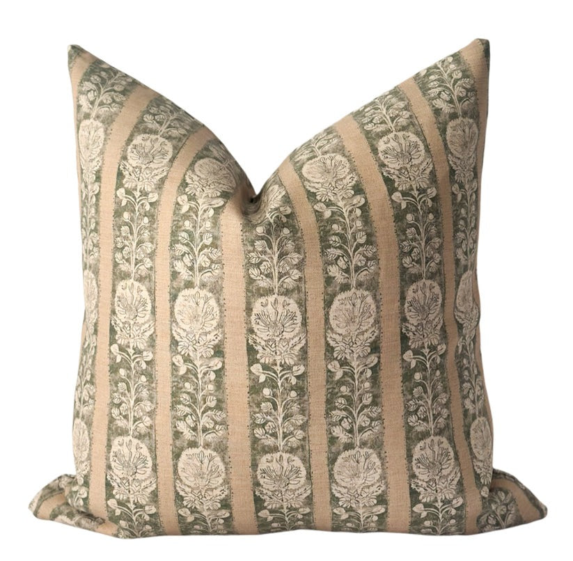 NINA PILLOW (22X22)